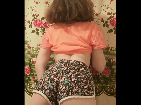 ❤️ دختر جوان سکسی که شورتش را جلوی دوربین در می آورد ️❌ ویدیو پورنو در پورنو fa.sexflashgame.ru ☑